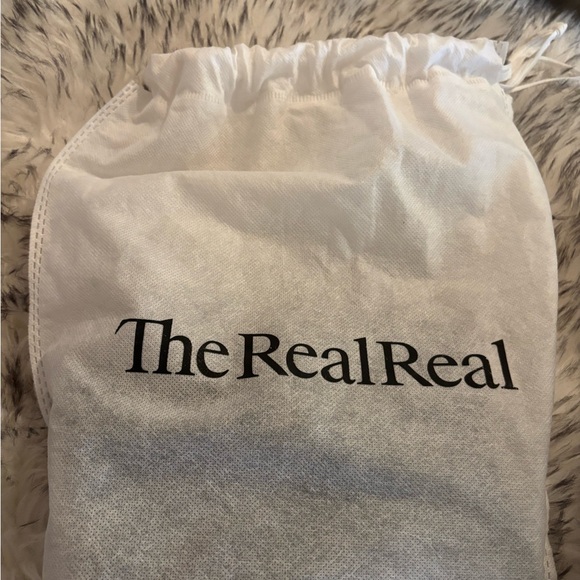 Kurt Geiger Black Quilted Shoulder Bag - Picture 5 of 6